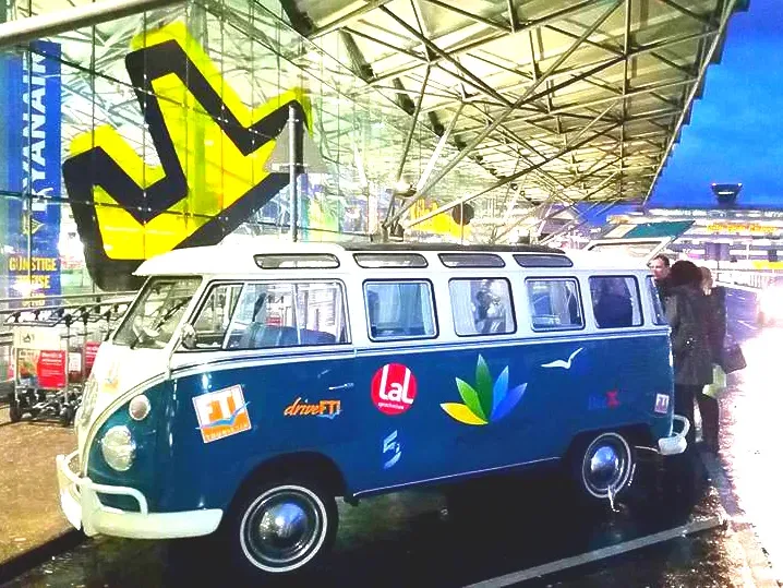 IIn Deutschland unterwegs, von Hamburg bis München: Der T1 Bulli, Modell Event-Agenturen Incentives