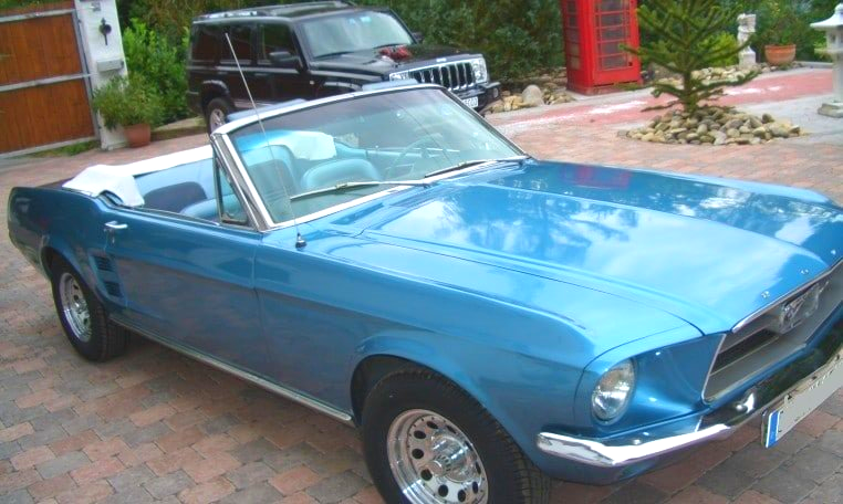 Das Ford Mustang Cabrio mieten und das Erlebnis des amerikanischen WAY OF LIFE genießen. Mustang mieten