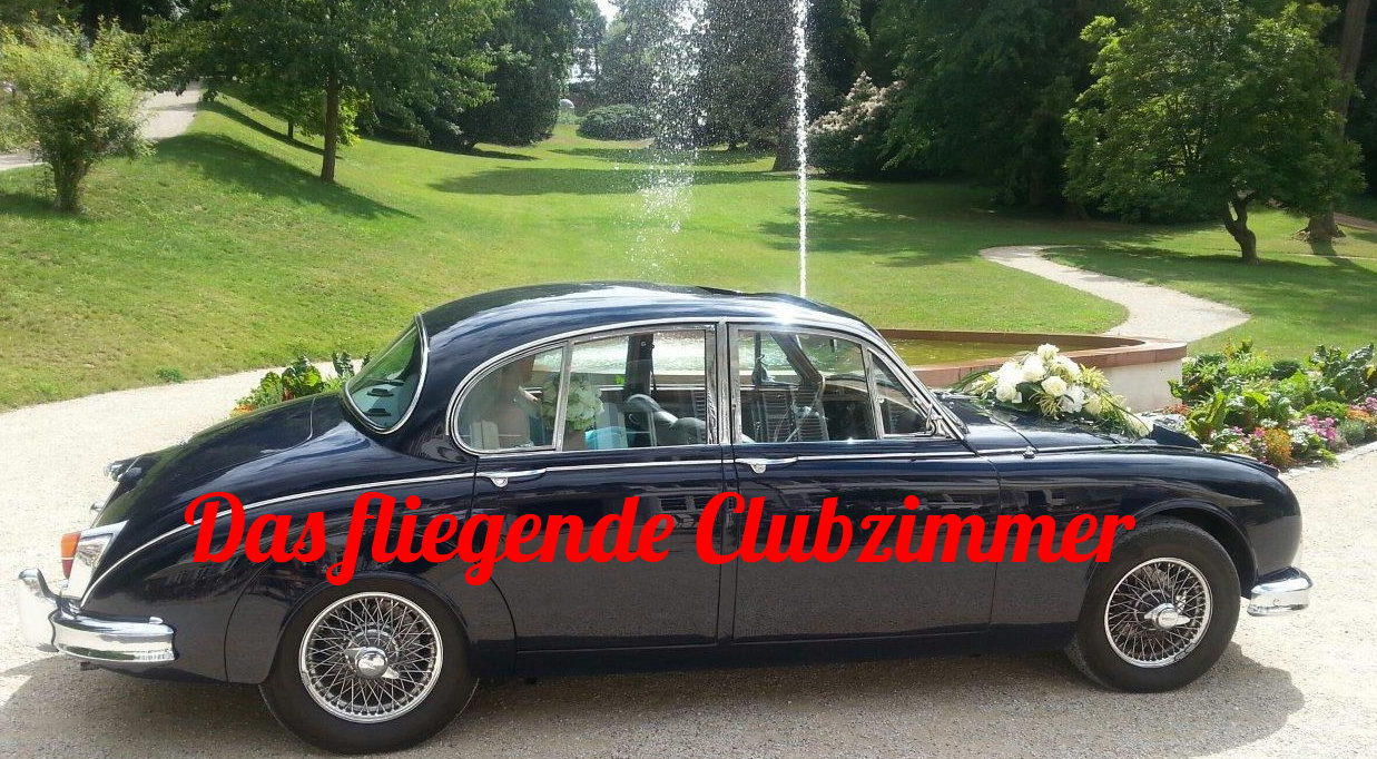 Schöne Kulisse für das Oldtimer Hochzeitsauto Jaguar Oldtimer mieten Hochzeit