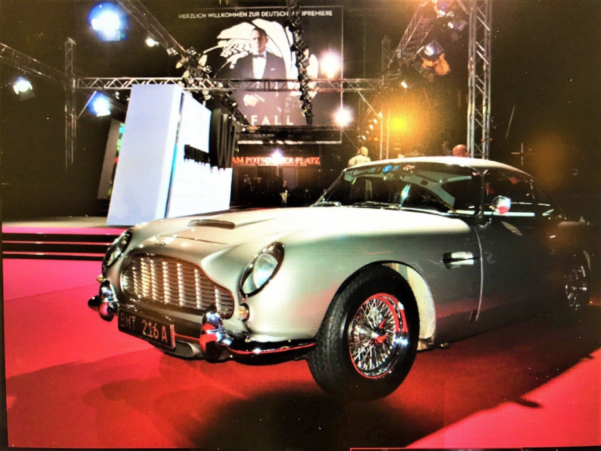 James Bond Auto Aston Martin mieten Goldfinger