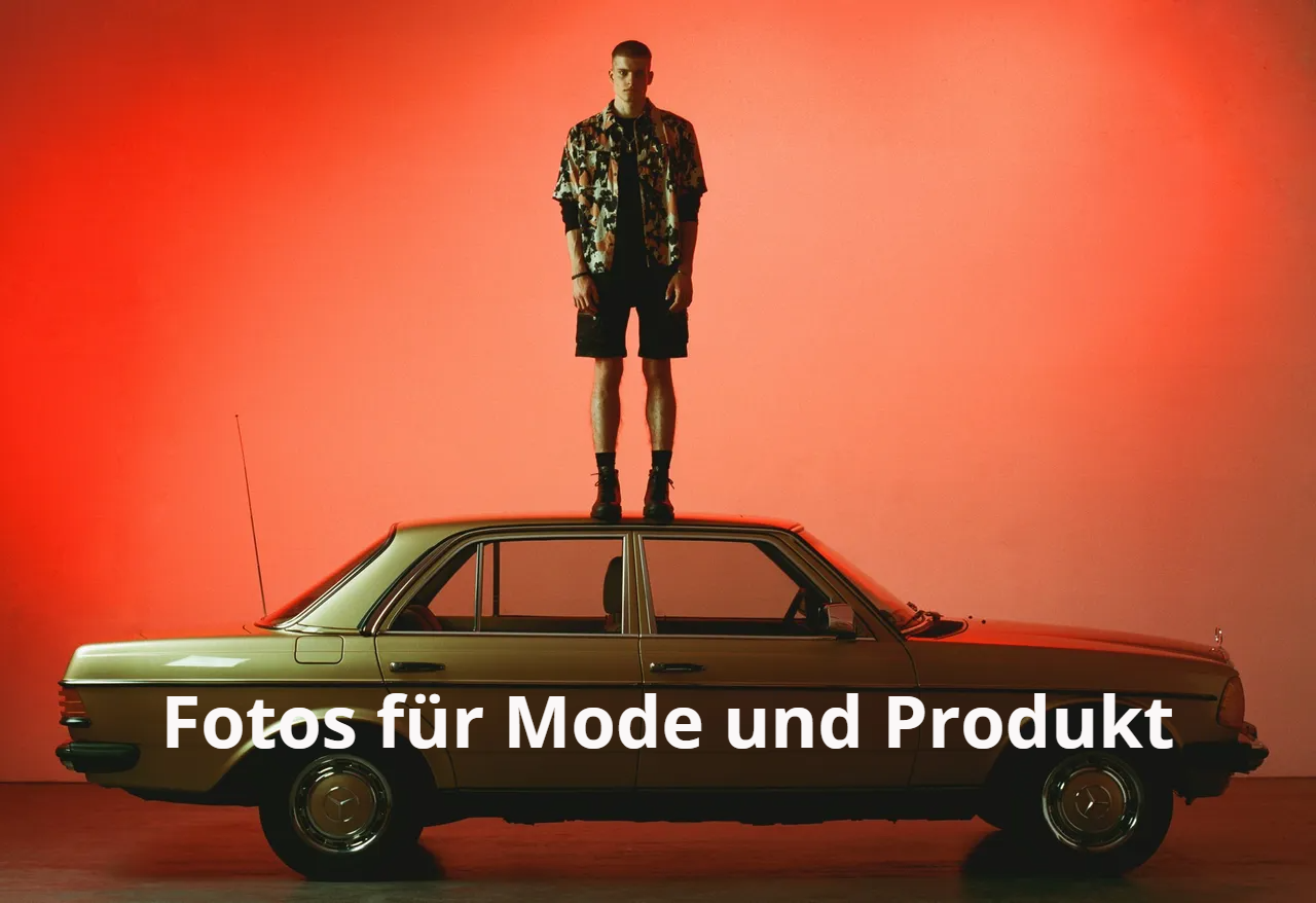 Eine Oldtimerfahrt schenken mit Chauffeur und tollem Erlebnisprogramm - mit Geschenkgutschein. Mercedes W123 mieten