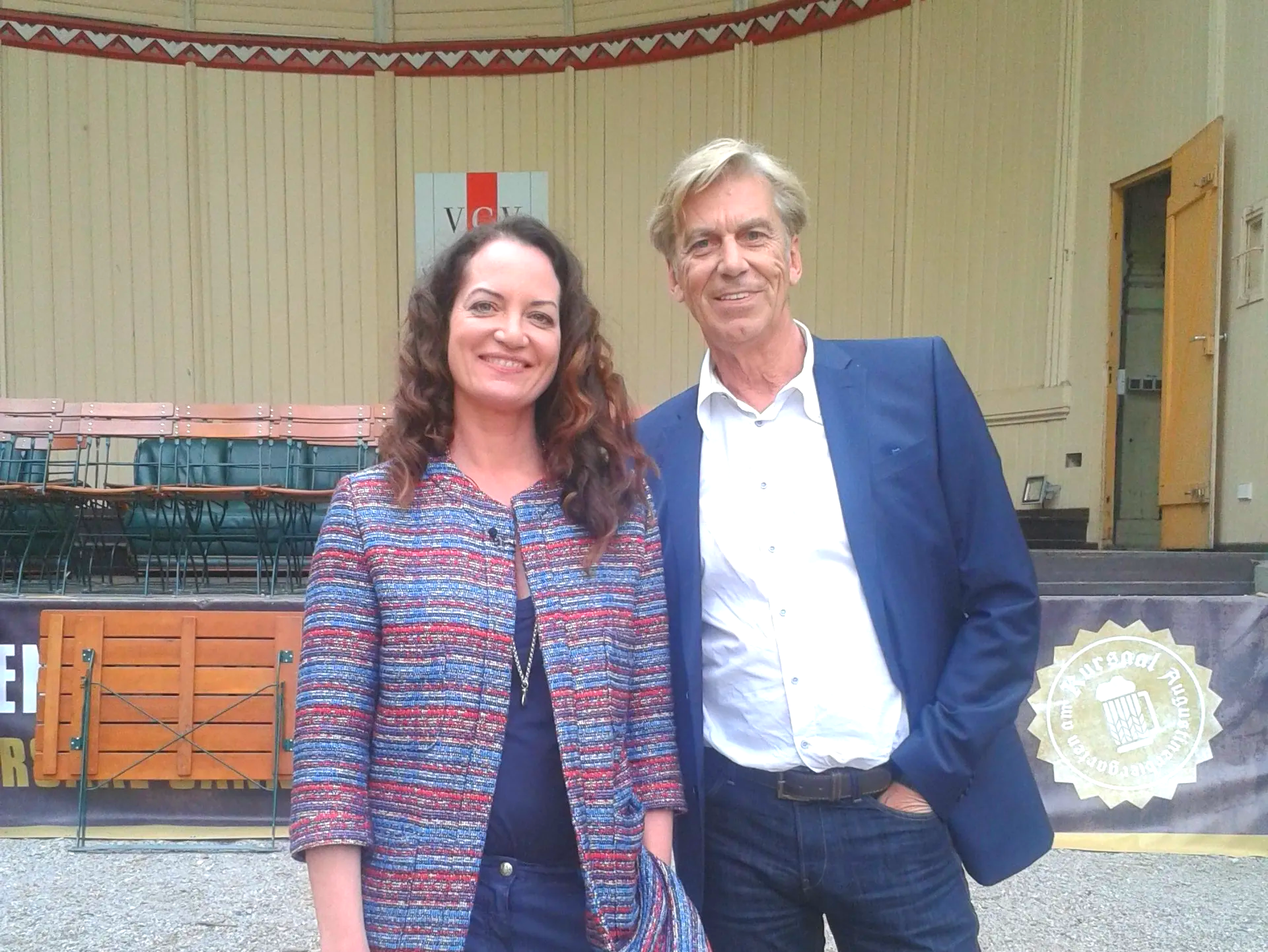 Nette Begegnung mit Natalia Wörner Oldtimer Hochzeitdauto mieten Karlsruhe