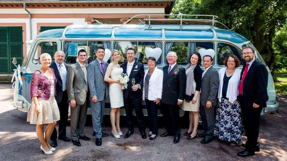 Diesen kleinen Oldtimerbus für 22 Gäste mieten Sie u. a. in Heidelberg bis Darmstadt, in Mannheim, Karlsruhe und in der Region Stuttgart, von Hamburg bis München. Oldtimerbus mieten in Heidelberg