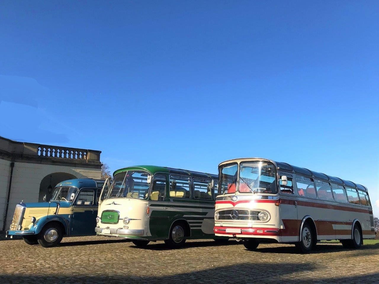 Schöne Odtimerbusse vermieten wir in ganz Deutschland. Mieten Sie einen toprestaurierten Oldiebus von Hamburg bis Berlin und München. Oldtimerbus mieten vermieten Hambuer München