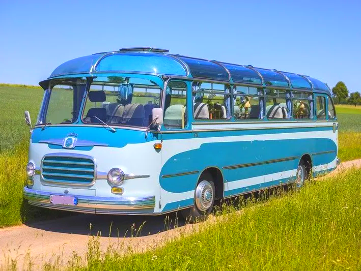 Den Oldtimerbus mieten Sie in Mainz, Fankfurt, Wiesbaden bis Aschaffenburg, Darmstadt und im Odenwald. Oldtimerbus mieten Mainz