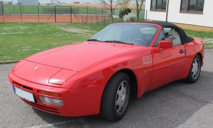 Egal welches Modell und welches Baujahr: Ein Porsche 911 macht immer eine gute Figur - so wie der 944 S. Porsche 944 Vermietung