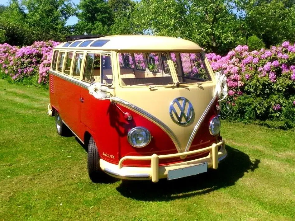 Mit dem VW Bulli T1 Bus Hamburg erobern. Wir vermieten den Bulli auch in der Hamburger Region, bis Lüneburg und Lübeck. VW T1 Bulli mieten Hamburg