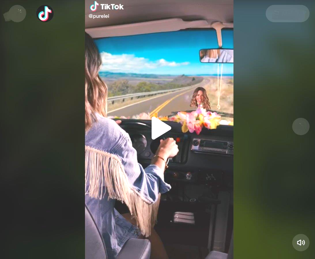 Technisch alles möglich: Amerikanische Highway-Kulisse für die Filmaufnahmen. Oldtimer Vermietung VW Bulli