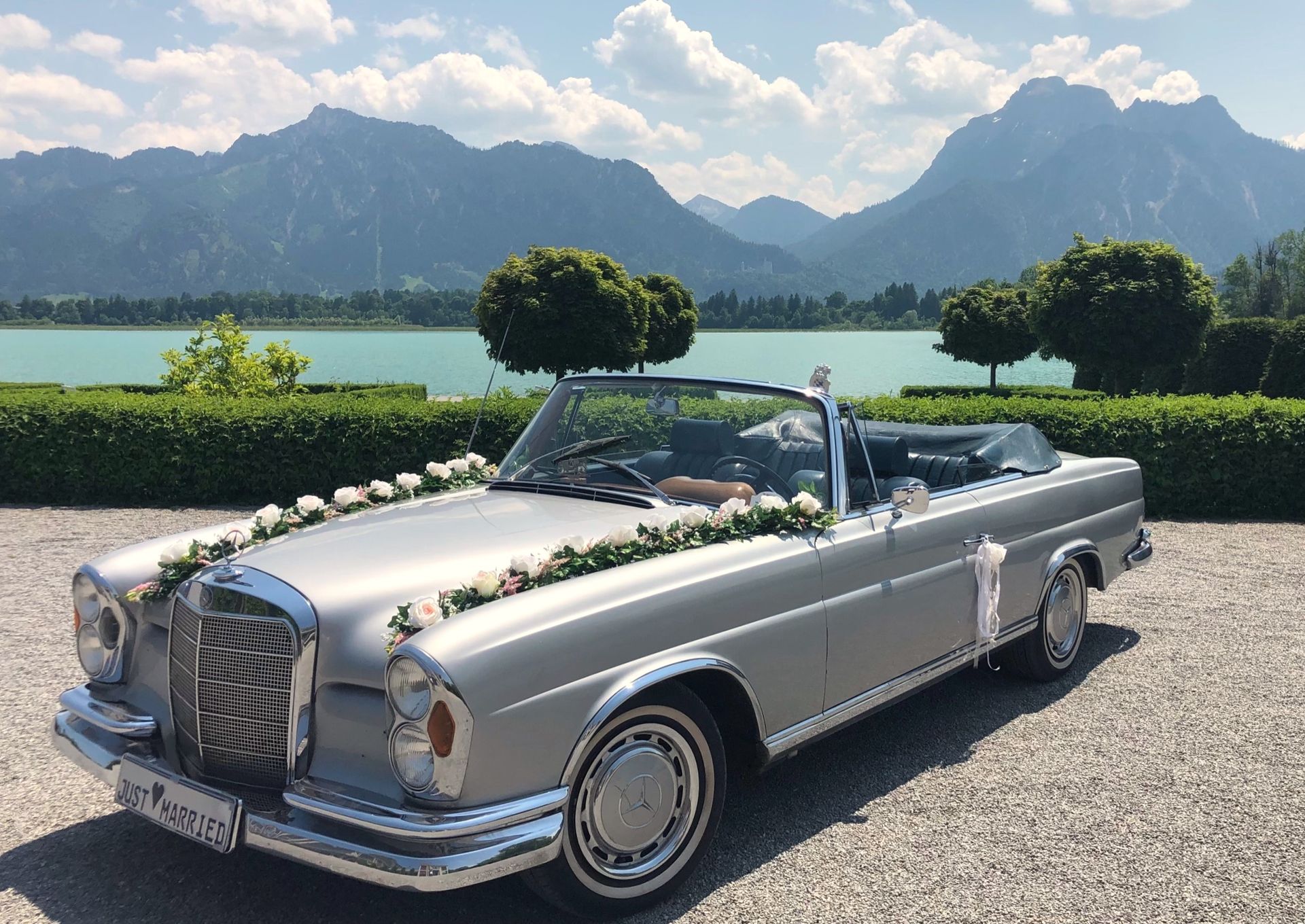 Hochzeitsauto mieten München: Wir vermieten als Hochzeitsautos schöne Oldtimer in München und Bayern. hochzeitsauto-mieten-muenchen
