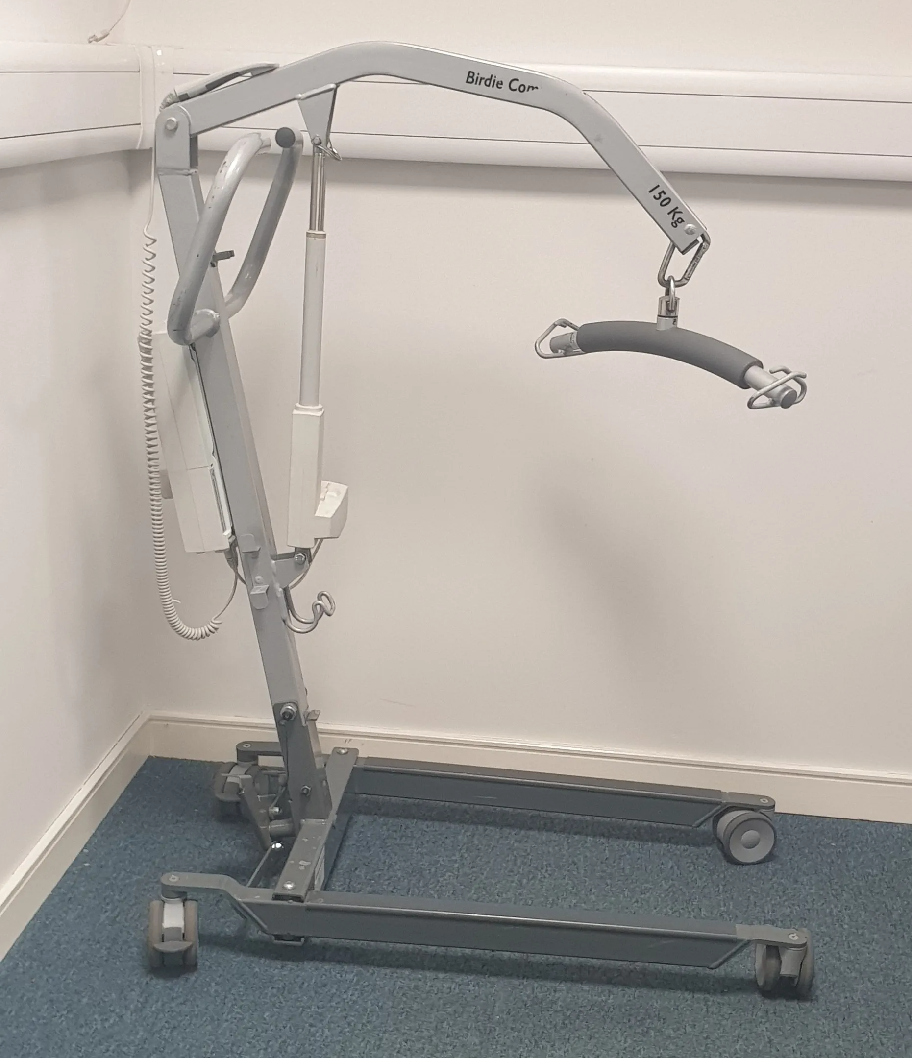 Moving and handling device