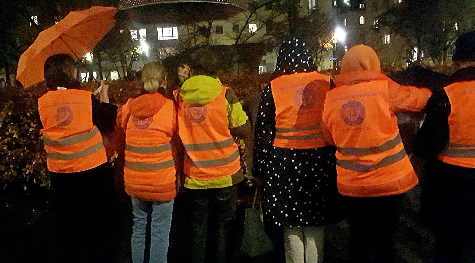 Orange Days 2022 Demo in München - SI Club München-Schwabing Orange Days 2022 Demo in München - SI Club München-Schwabing