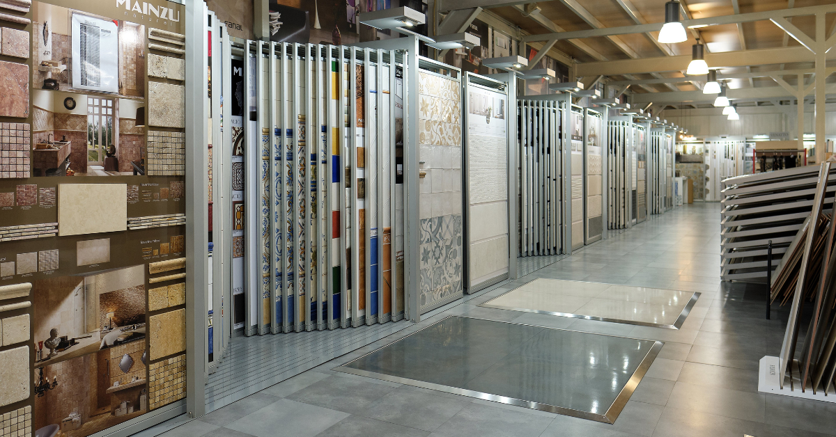 Imagen de una muestra de azulejos de diferentes formatos y texturas.