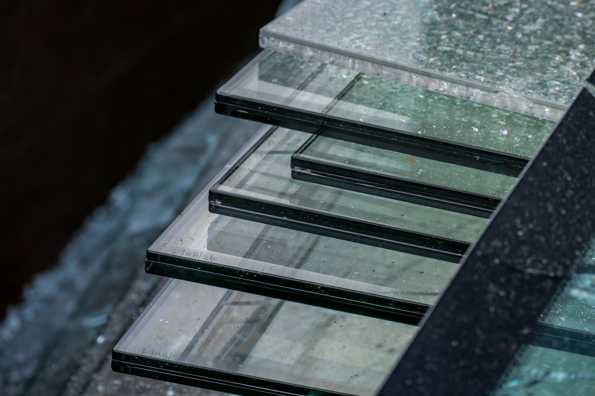 weiter zum Flachglaszuschnitt