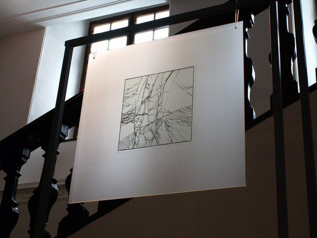 Glasbild LICHT.STRUKTUREN 3, bildhauerisch gearbeitete Licht-Strukturen, auf satinierter Trägerscheibe; Schloss Lautrach/Allgäu; Glas-Malerei; Licht-Malerei; Bildende Kunst, Zeitgenössische Glas-Kunst; KUNST.HAUS am SEE, Werenzhainer Ziegelei 1, 03253 Doberlug-Kirchhain, Landkreis Elbe-Elster, Lausitz, Brandenburg, Deutschland