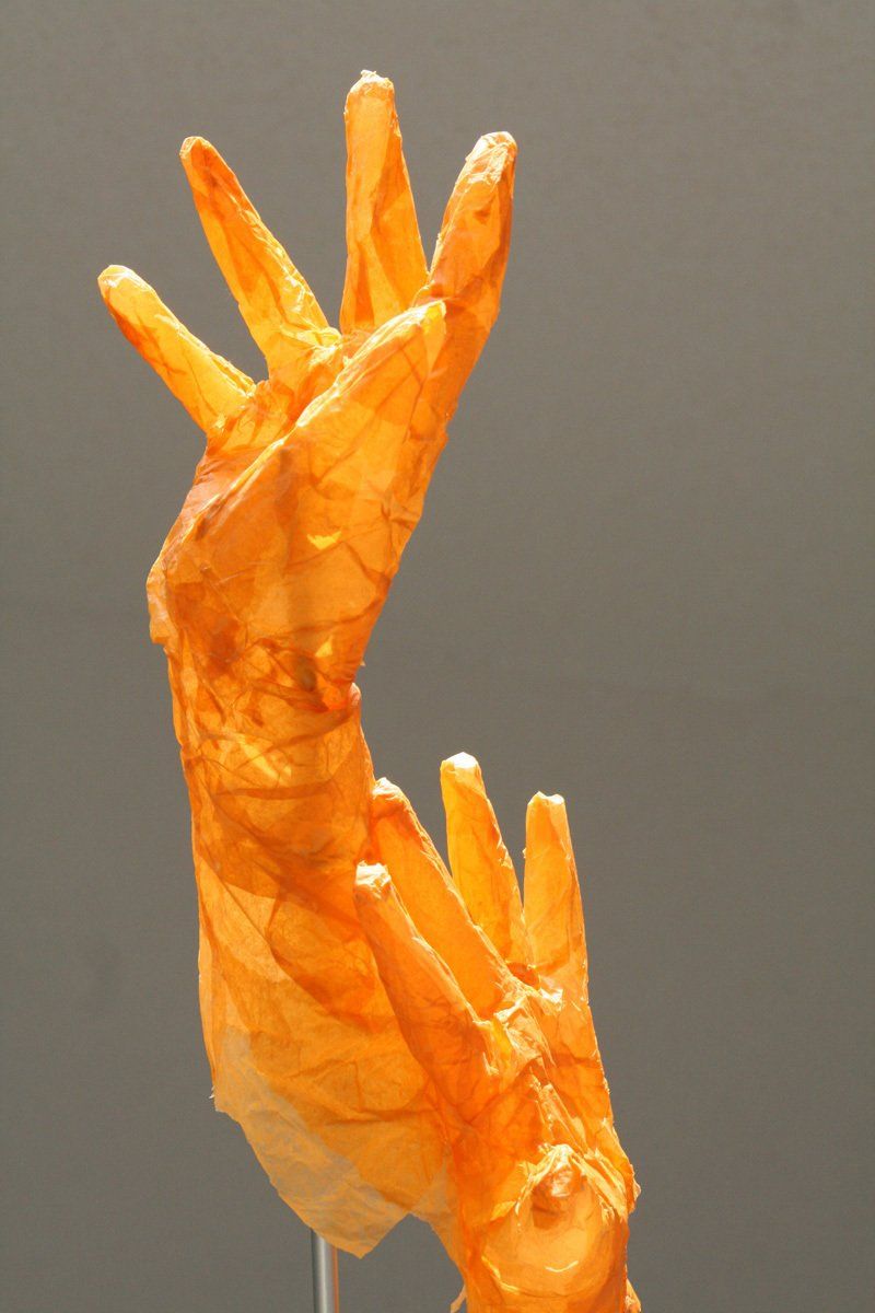 Paper.Art 17 - FLAMENCO - Gestik-Mimik; skulpturale Paper.Art; Bildende Kunst; KUNST.HAUS am SEE; Werenzhainer Ziegelei 1; 03253 Doberlug-Kirchhain; Landkreis Elbe-Elster; Lausitz; Brandenburg; Deutschland