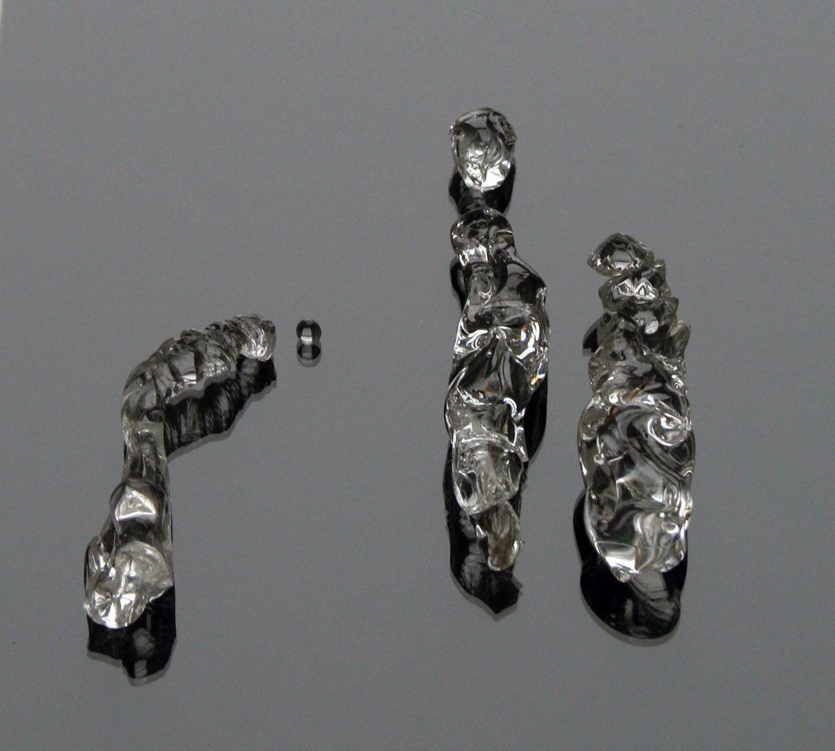 Skulpturales Glas-Wandbild BEGEGNUNG, frei in der Hütte gearbeitetes Glas, Glas-Collage; Licht-Malerei; Bildende Kunst, Zeitgenössische Glas-Kunst; KUNST.HAUS am SEE, Werenzhainer Ziegele 1, 03253 Doberlug-Kirchhain, Landkreis Elbe-Elster, Lausitz, Brandenburg, Deutschland