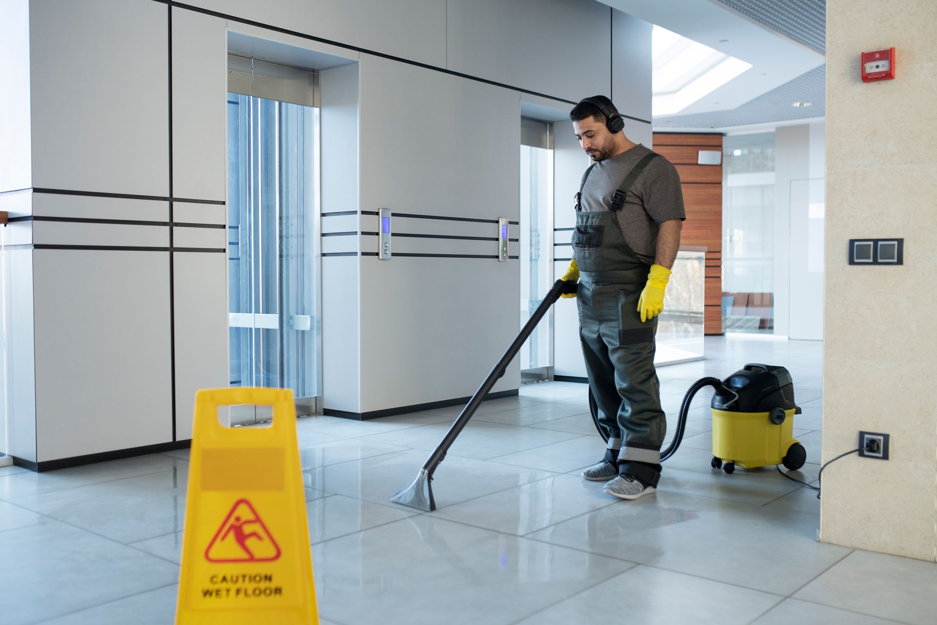 Nettoyage-après-travaux-Cannes