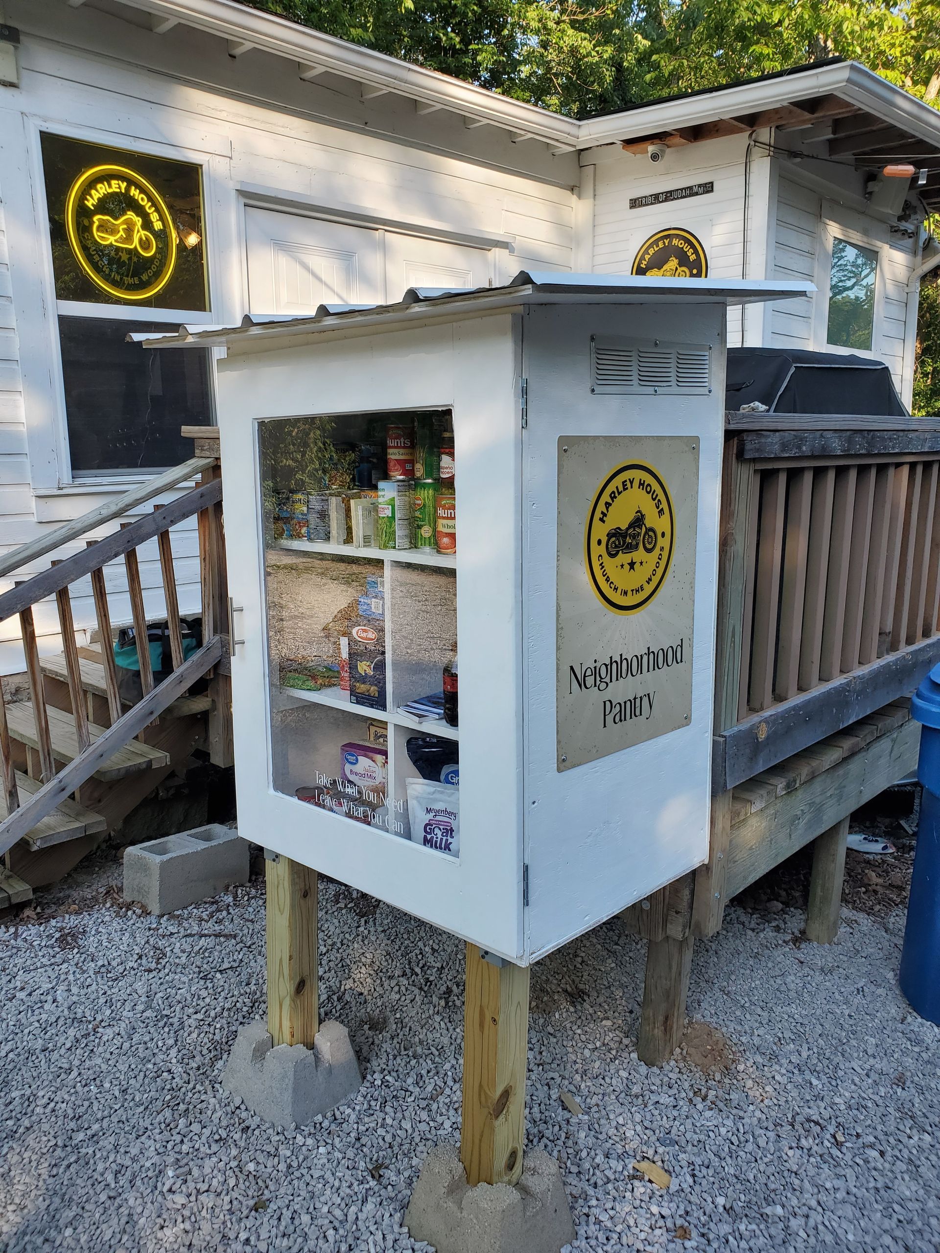 Neighborhood Pantry