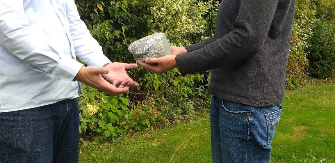 Stein Rückgabe Ritual