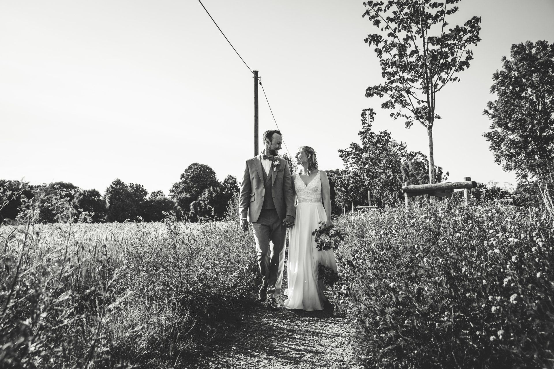 Hochzeitsfotos Brautpaarshooting Vintage Duisburg Trauung Kapelle Straelen