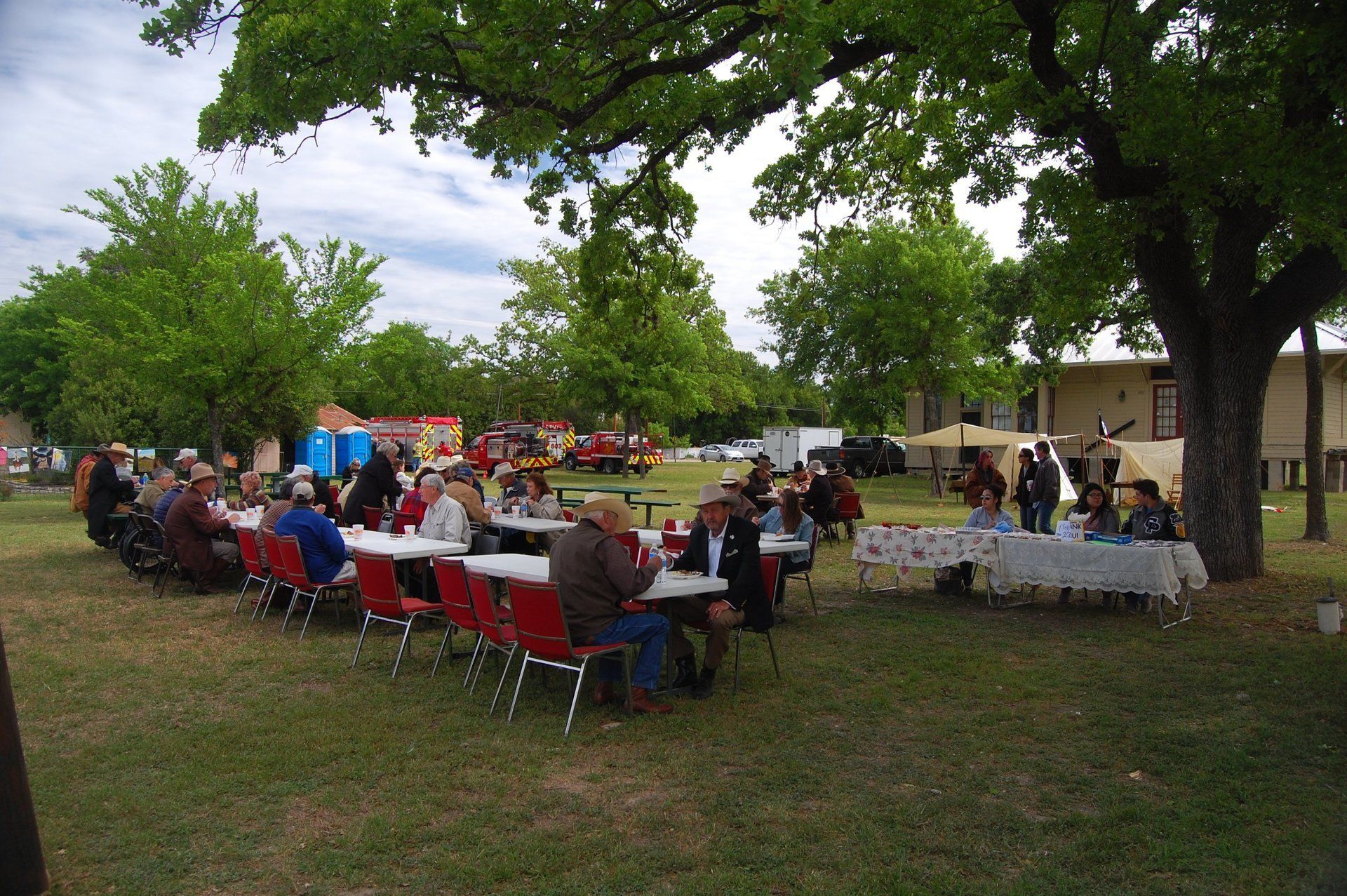 eating barbq in park