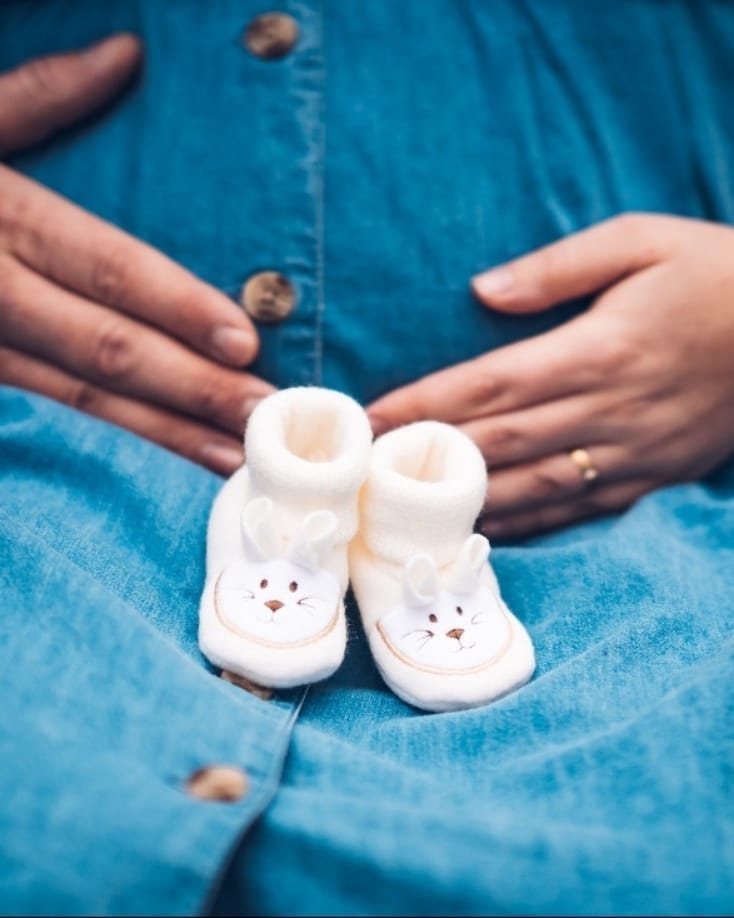 Detailfoto Babybauch