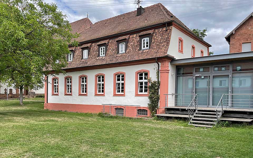 Kath. Pfarrheim Göcklingen Kath. Pfarrheim Göcklingen