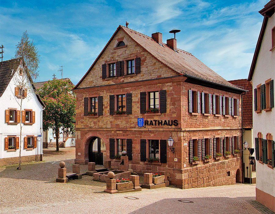 Rathaus Göcklingen Rathaus Göcklingen