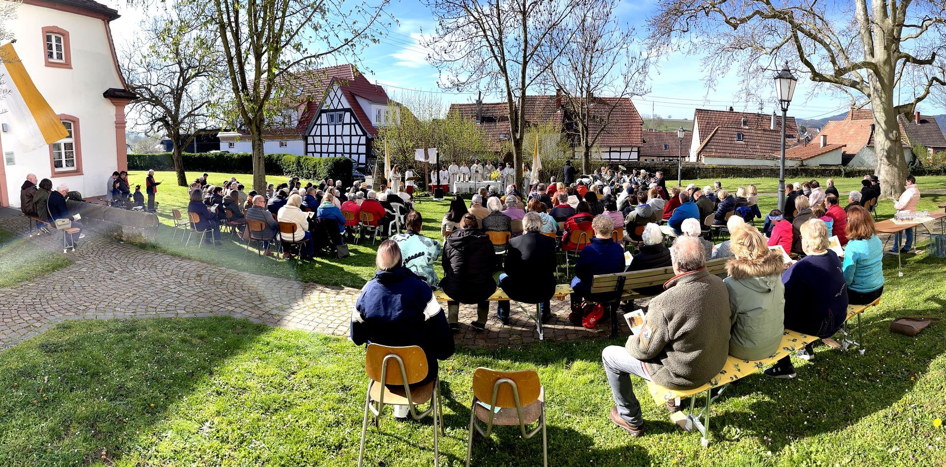 Gottesdienst im Lauentiusgarten