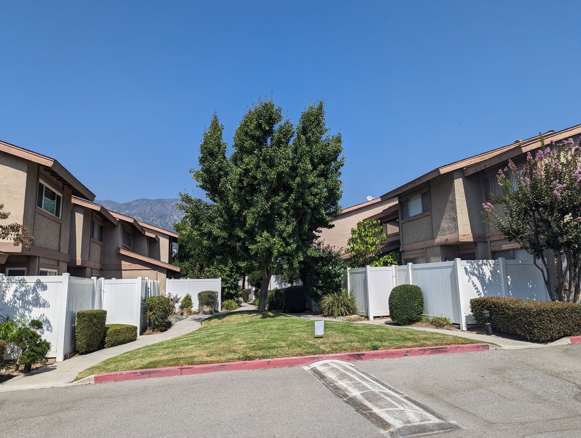 3745 Landfair Rd. Pasadena