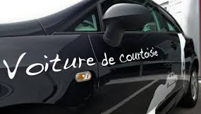 Véhicule de courtoisie