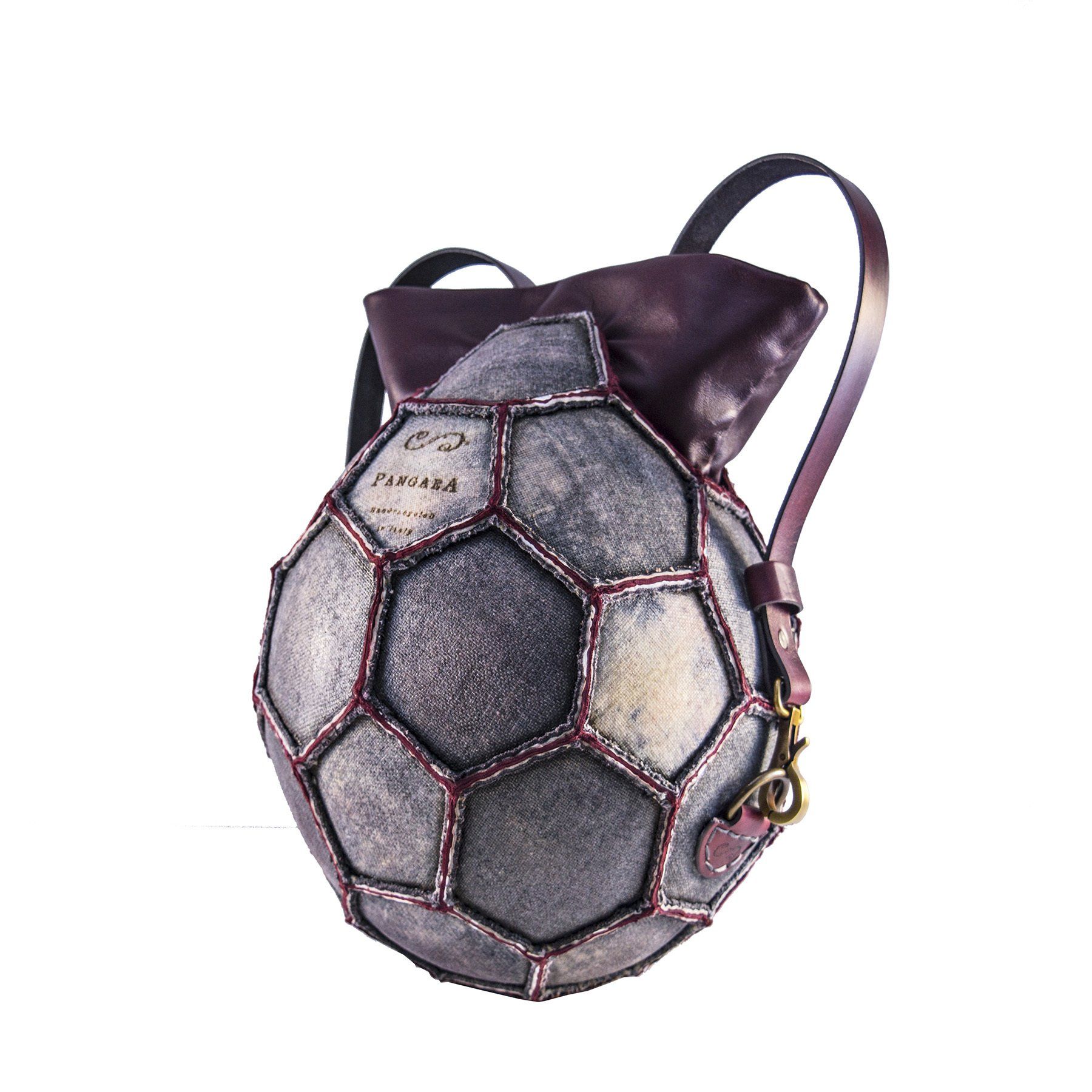 borsa palla tonda  in pelle tracolla dal riciclo del pallone da calcio bordeaux grigio grounge