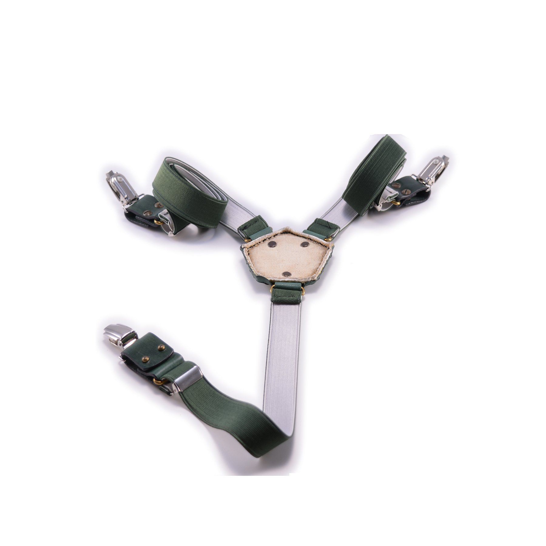 pangaea bretelle tiracche uomo donna in pelle verde dal riciclo di palloni da calcio dietro