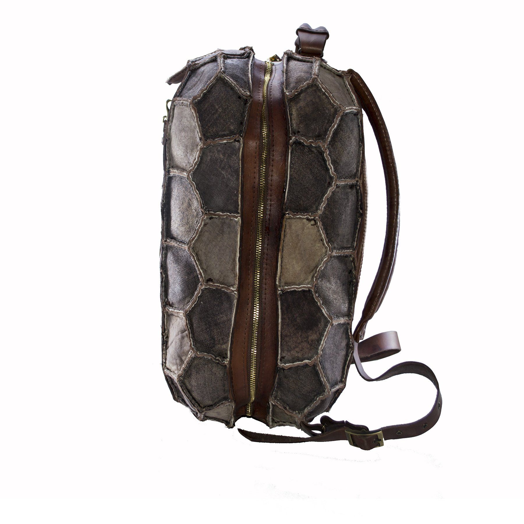 pangaea zaino dal riciclo del pallone da calcio in pelle e cuoio marrone fatto a mano per viaggio lato