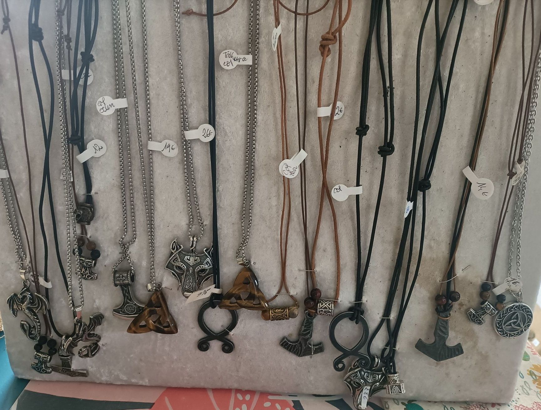 Fenrir, Trikera, Mjolnir...etc collier cuir ou acier inoxydable viking