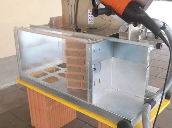 Steintrennmaschine, Blocksteinsäge, Trockenschnitt, trocken sägen, Steinsäge, Ziegel mauern, Ziegelsäge