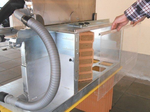 Ziegel sägen, Ziegel schneiden, Steintrennmaschine, Blocksteinsäge, Trockenschnitt, trocken sägen, Steinsäge, Ziegel mauern