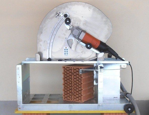 Ziegelsäge, Porotonsäge, Ziegel sägen, Ziegel schneiden, Steintrennmaschine, Blocksteinsäge, Trockenschnitt, trocken sägen, Steinsäge, Ziegel mauern, Tischsäge