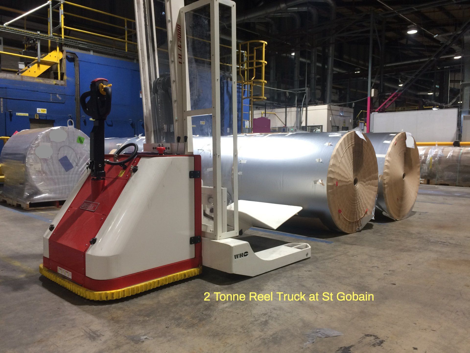 2000Kg Capacity Roll Handling Reel Truck at St Gobain