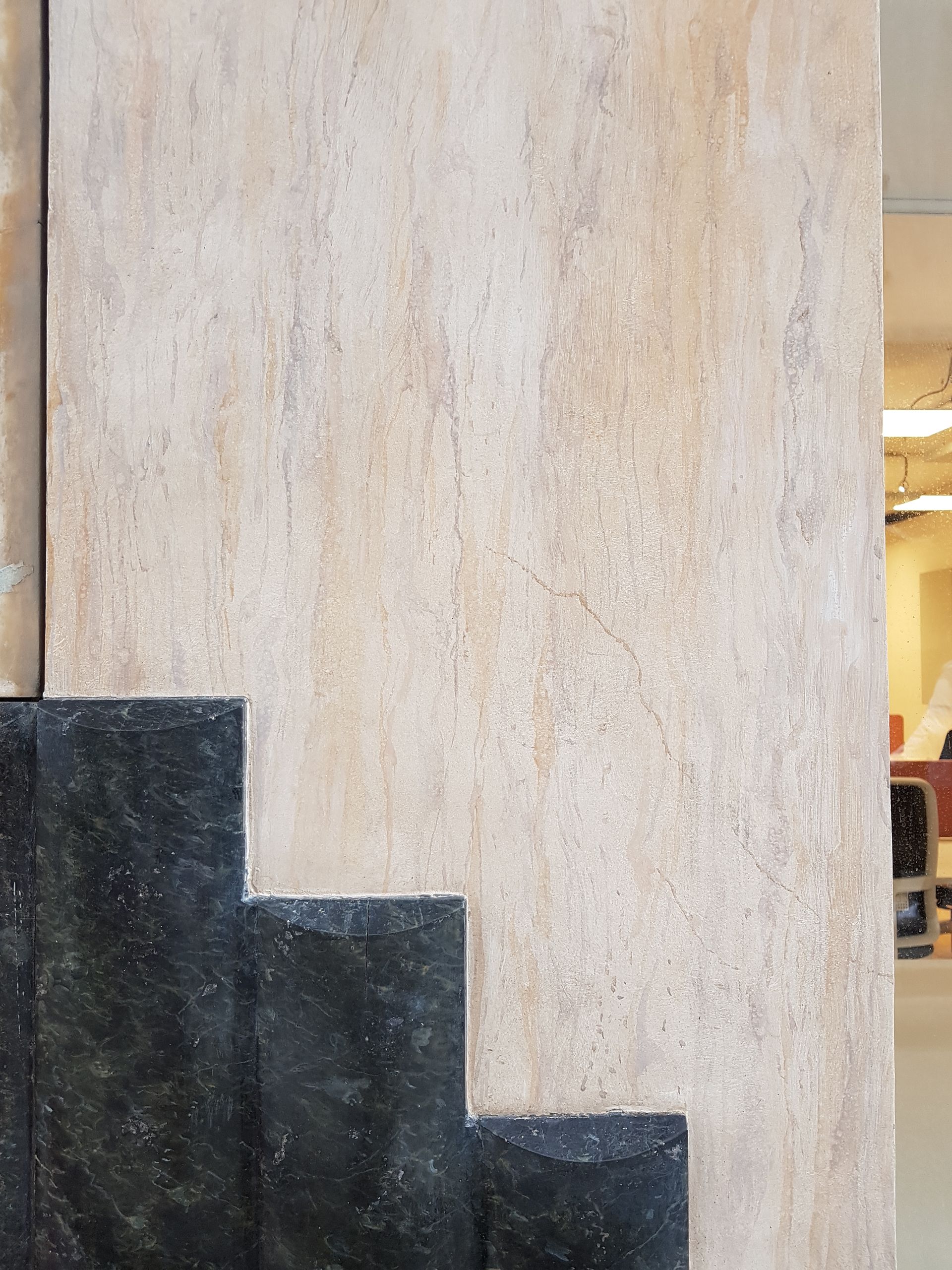 façade en faux marbre