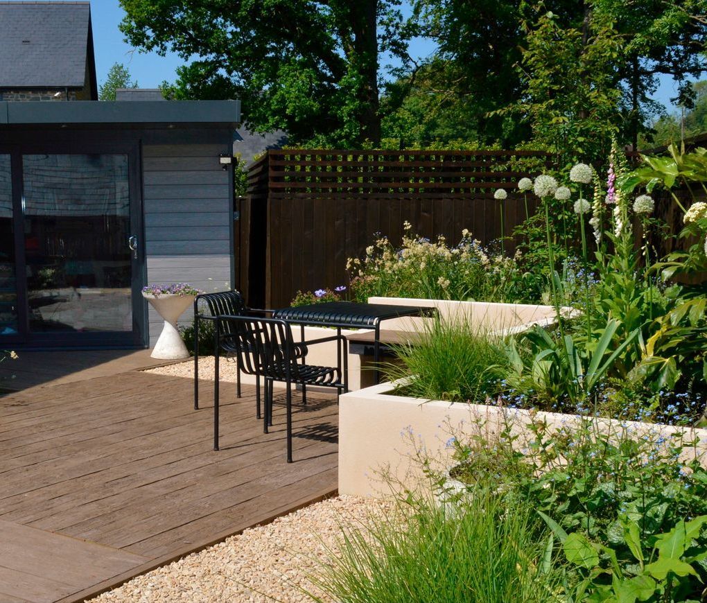 Modern decking and gravel garden studio in Somerset