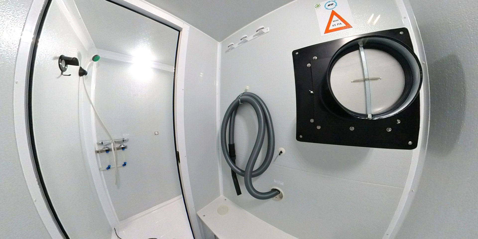 unite mobile de decontamination 3 compartiments