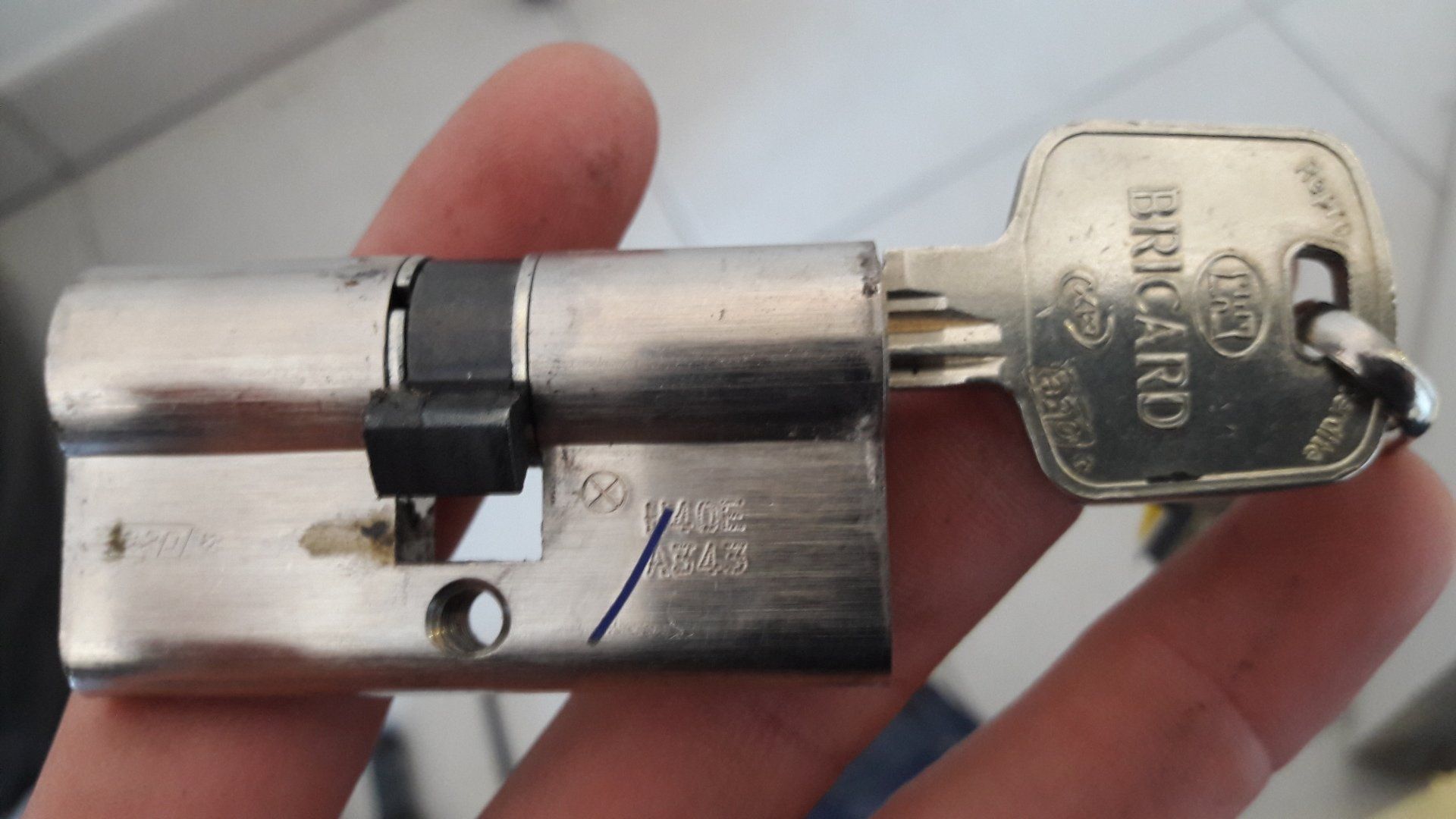 Cylindre Bricard abao.fr