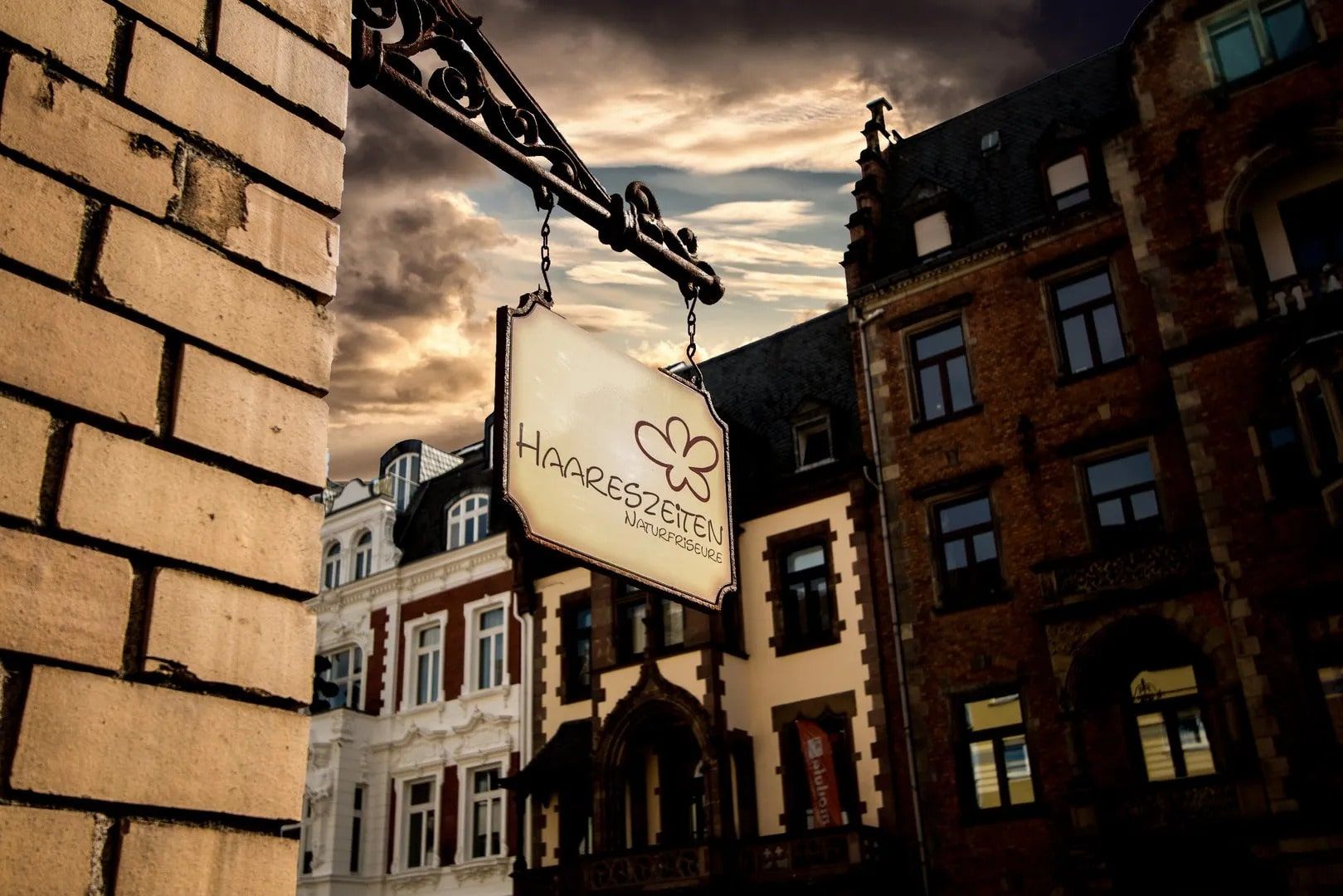 Ihr Friseur aus Koblenz - Haareszeiten Naturfriseur