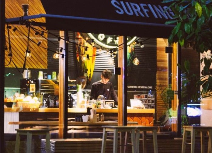 Cómo mejorar la experiencia del cliente en tu negocio paso a paso