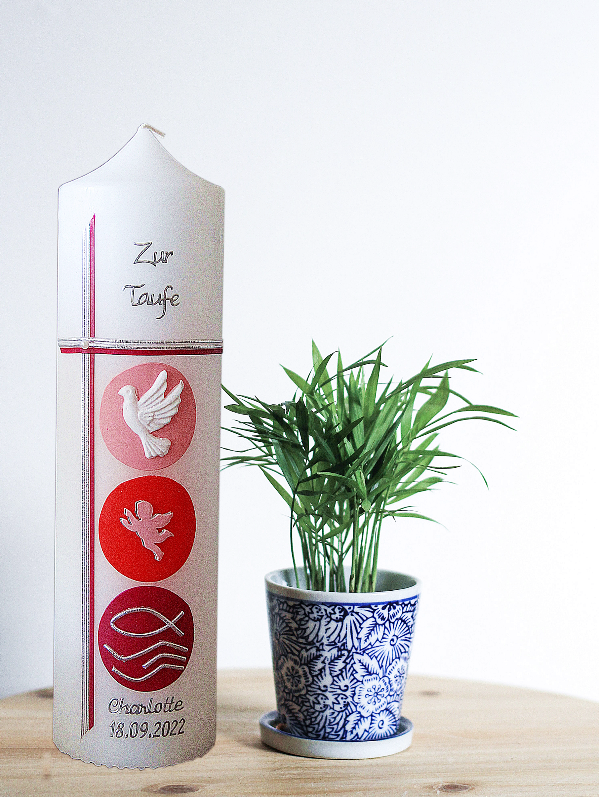 Taufkerze Mädchen Kommunionkerze Mädchen mit Kreise Rot Rosa Fisch Engel Friedenstaube