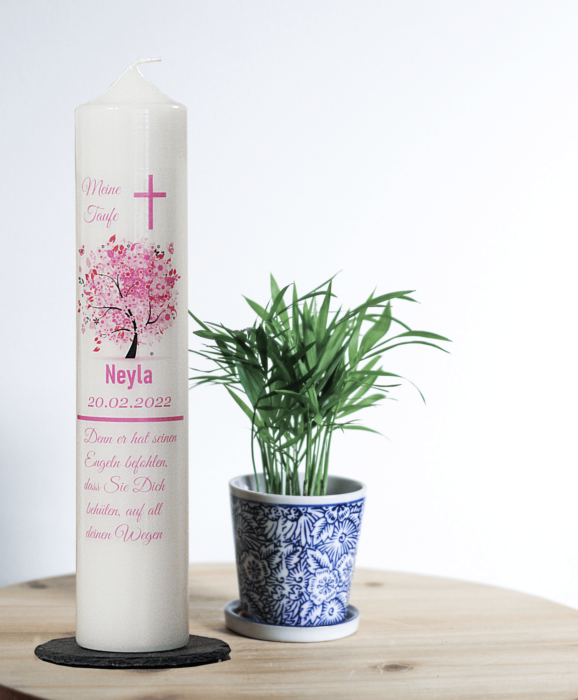 Taufkerze für Mädchen mit Lebensbaum - Rosa - Inkl. Personalisierung mit Name & Datum. Taufgeschenk