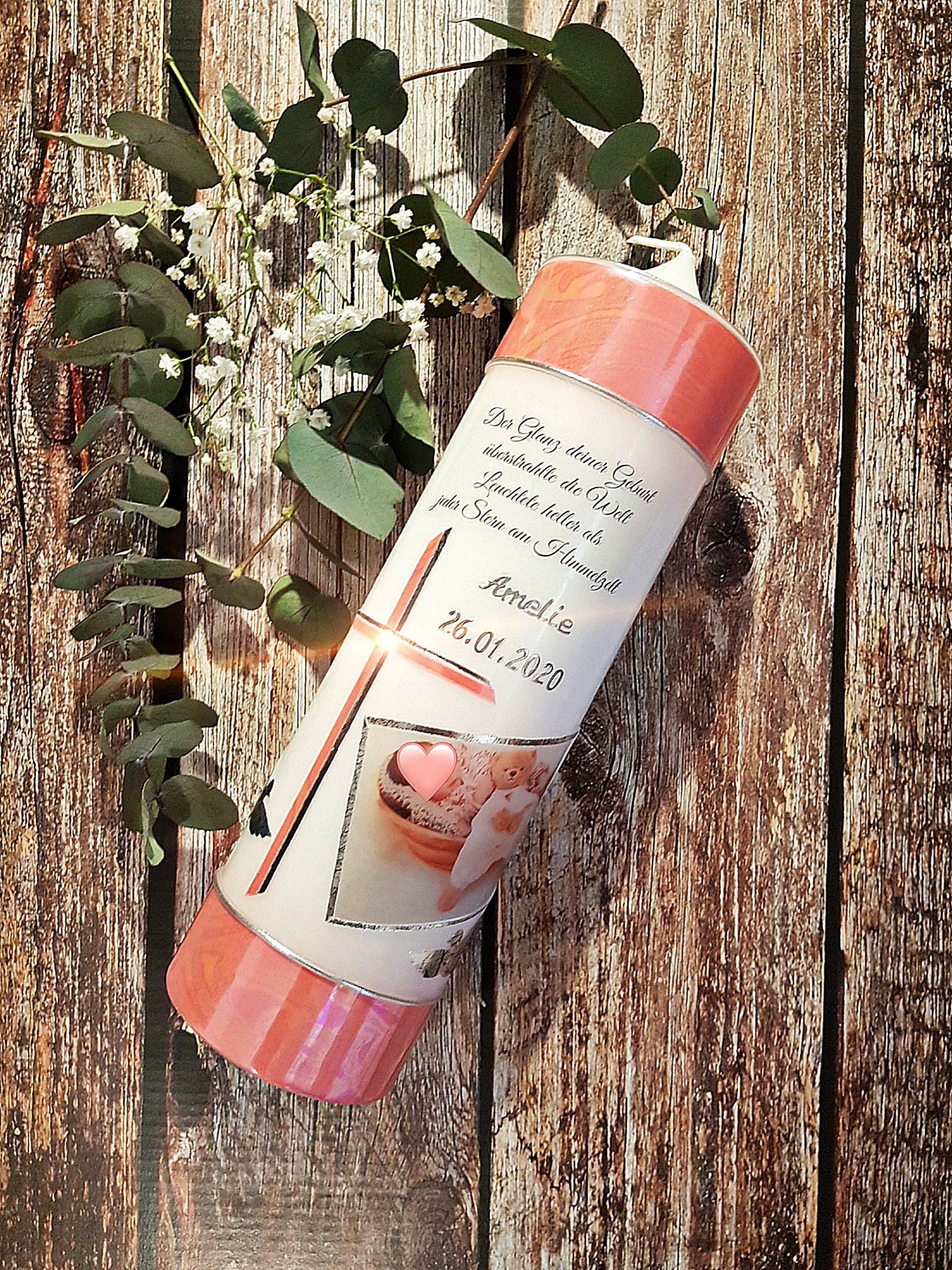 Taufkerze mit Bild des Kindes - in Rosa - Inklusive Beschriftung mit Namen und Taufdatum