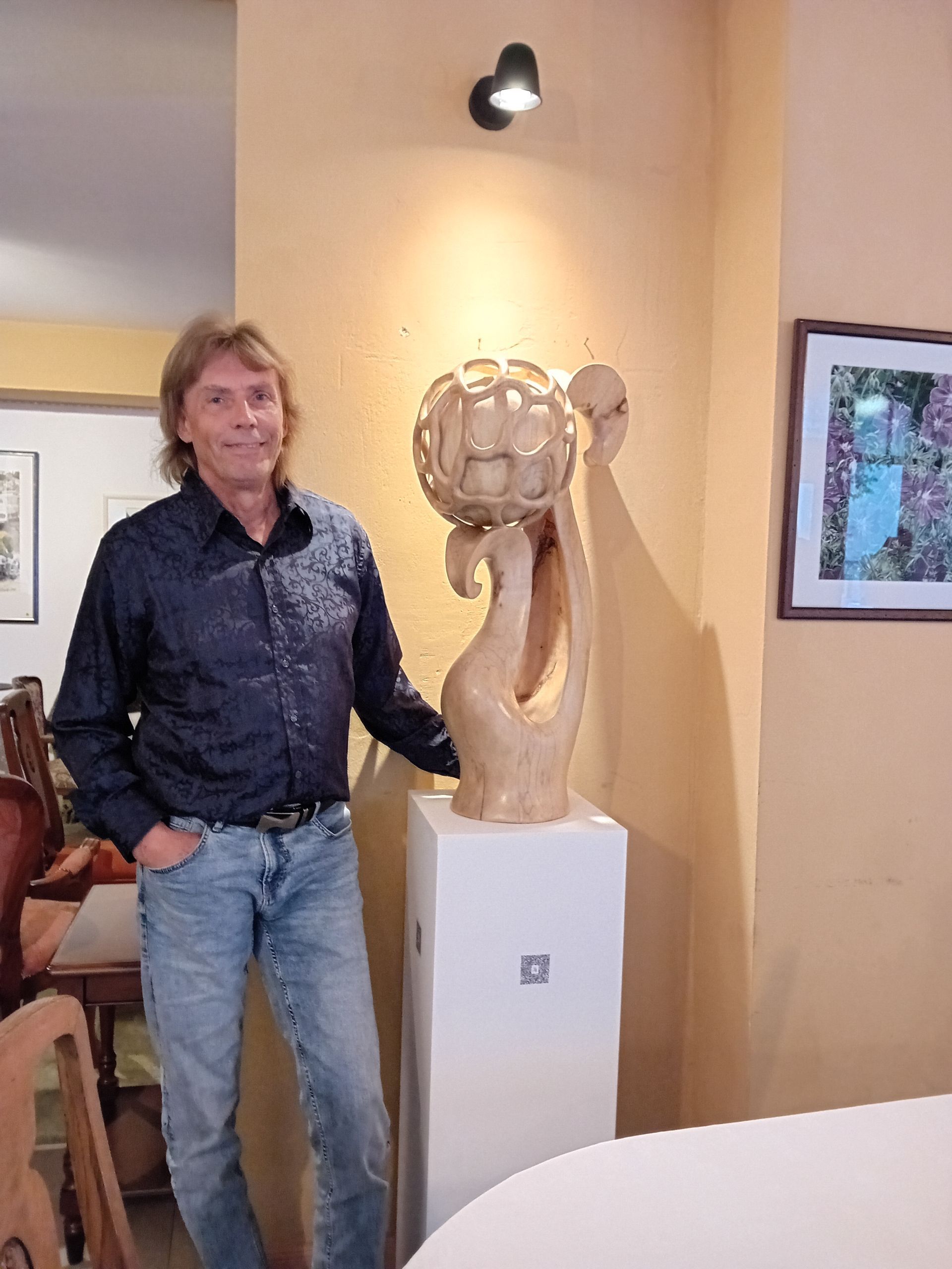 Künstler Ralph Hübschmann stellt im