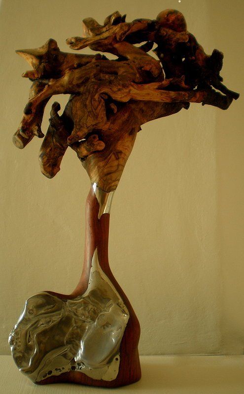 Holzskulptur Gedanke 2 von Holzbildhauer Ralph Hübschmann